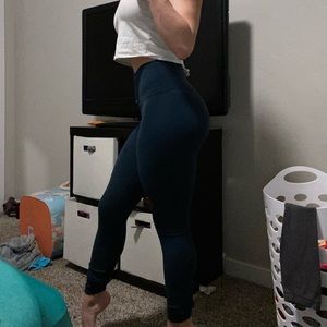 Lululemon align size 6 Nocturnal Teal